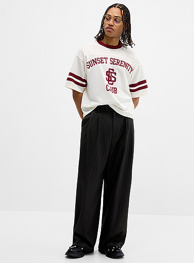 Le pantalon large &agrave; plis rayures craie Coupe ample <b>Importation de S&eacute;oul</b>