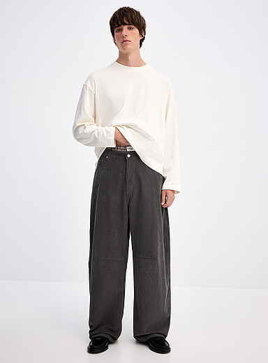 Corduroy baggy pant Barrel fit <b>Imported from Seoul</b>
