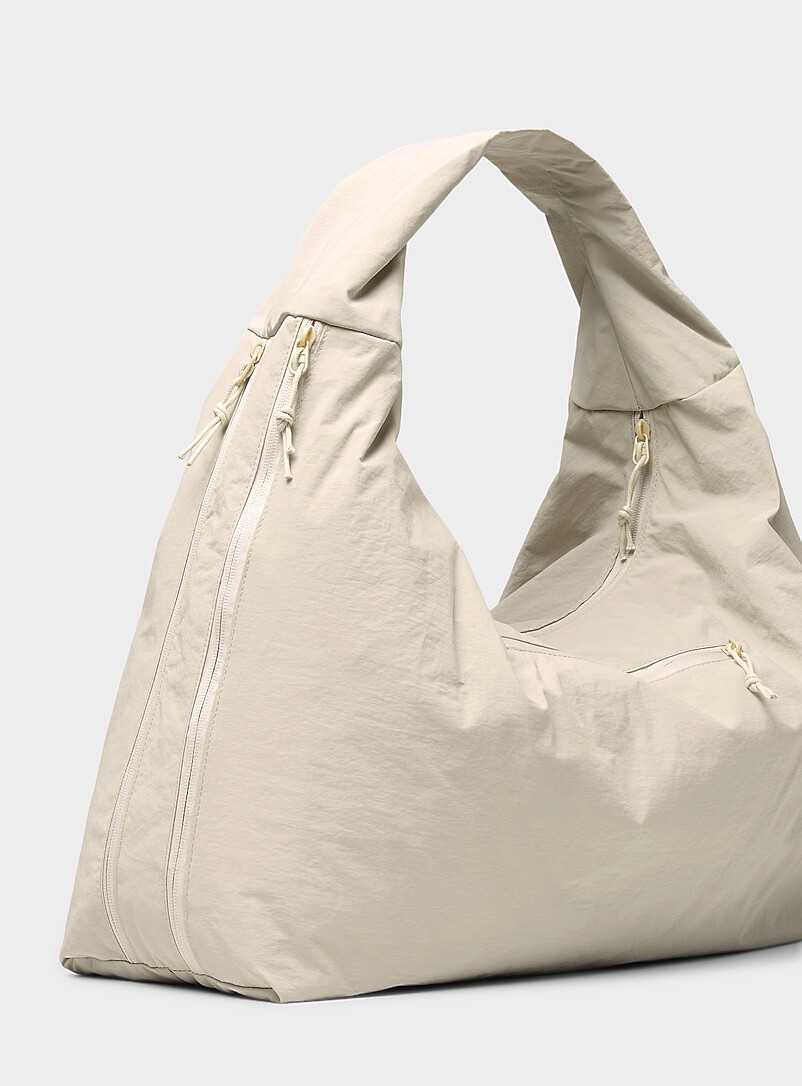 Le 31: Le sac demi-lune nylon froiss&eacute; <b>Importation de S&eacute;oul</b> Taupe pour homme