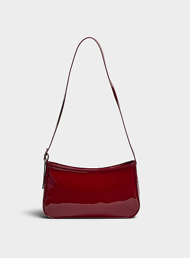 Le sac d'&eacute;paule rectangle verni