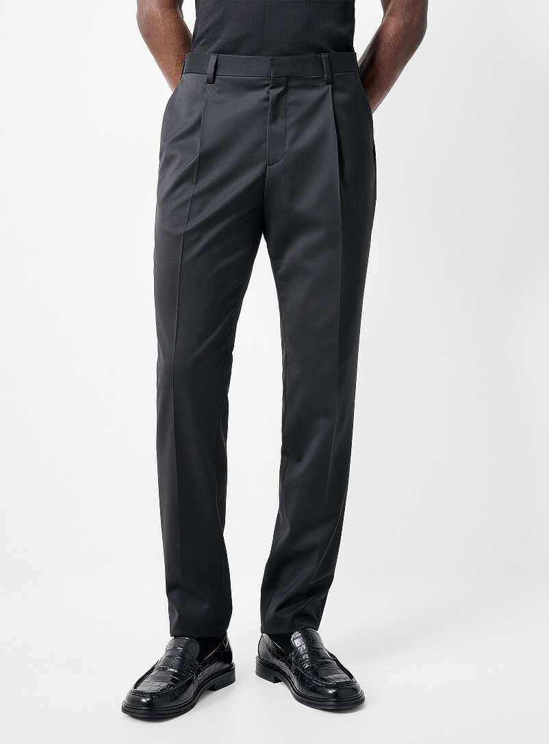 Minimalist pleated pant Wool weave by Marzotto Reykjavik fit - Tapered with pleats product image 2
