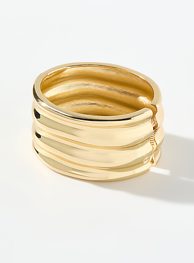 Golden wavy wide bangle