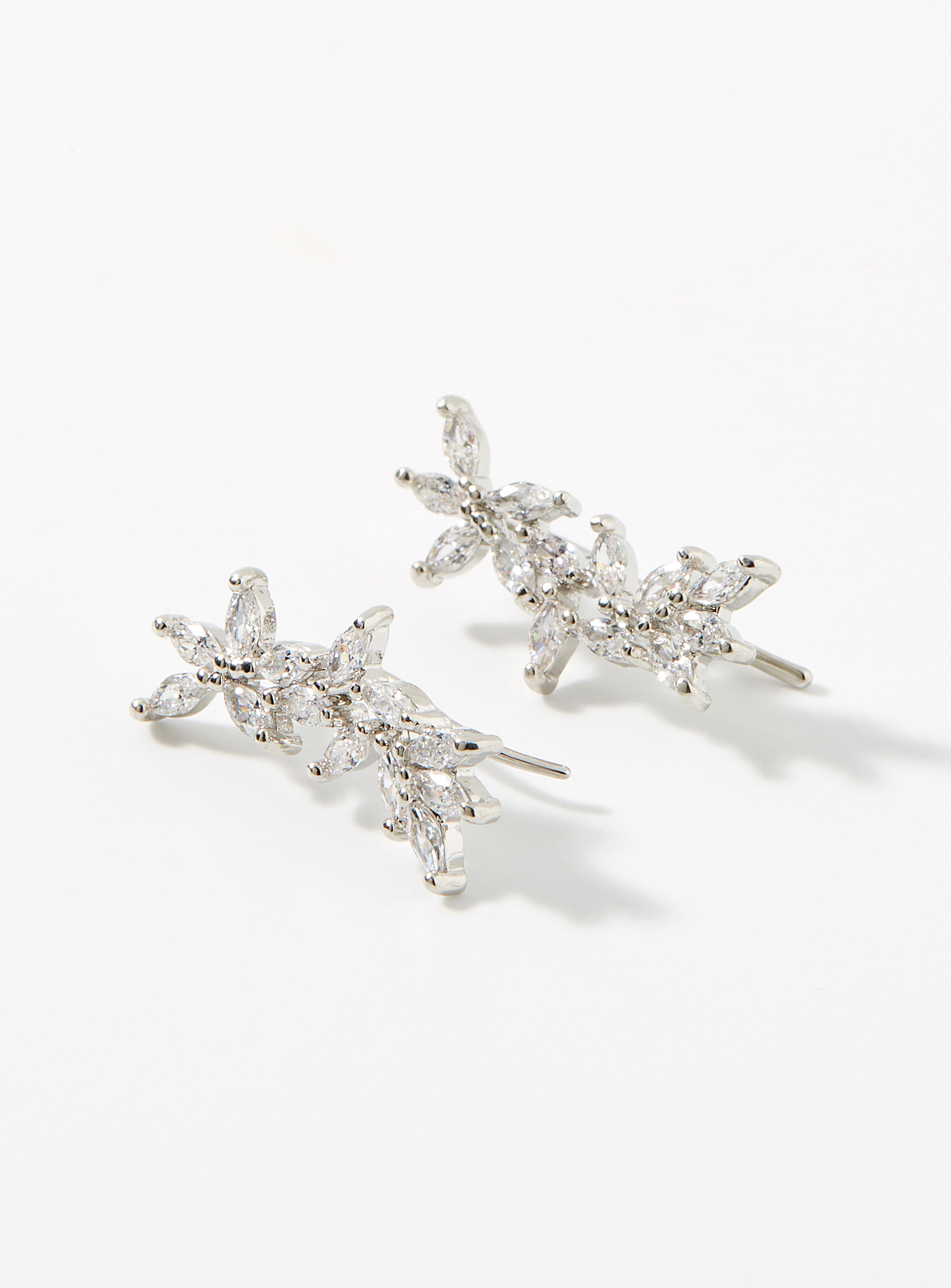 Simons - Women's Silver leaf earrings