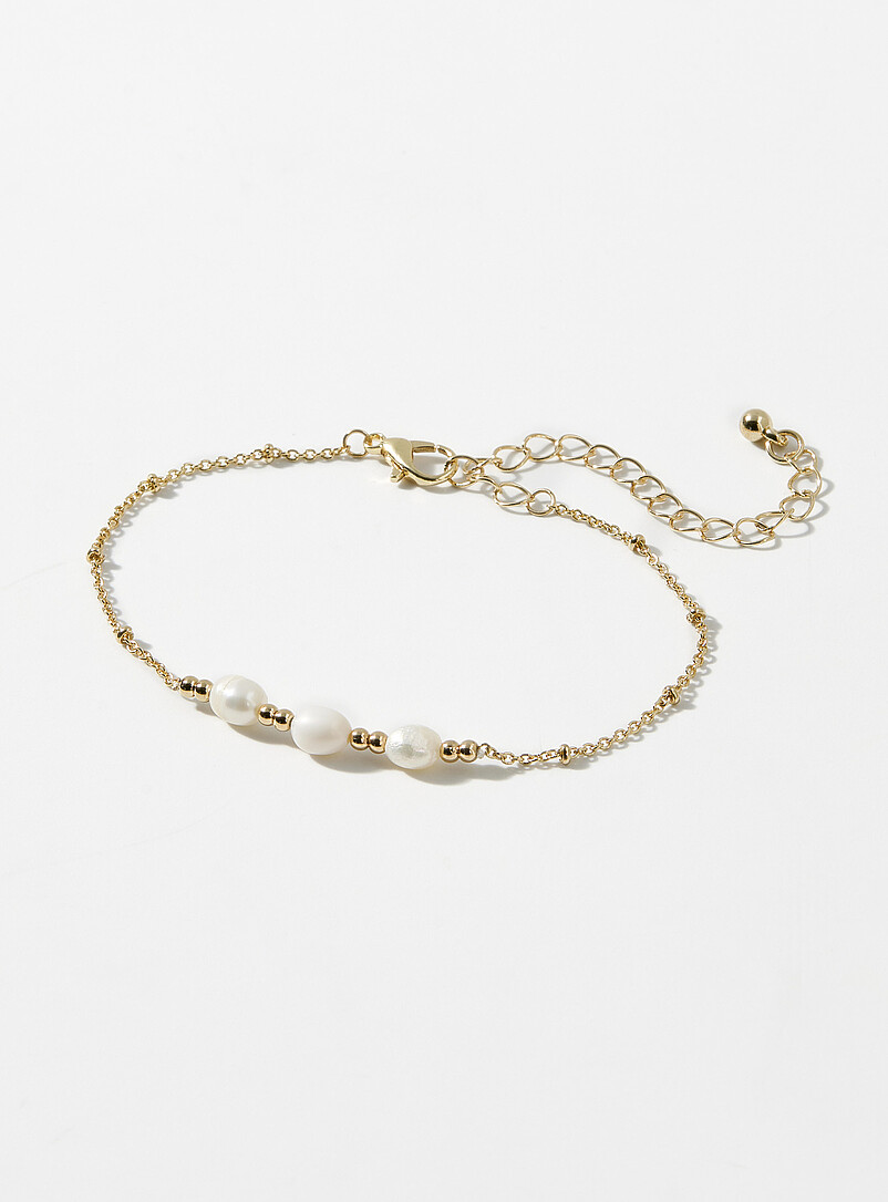 Three-Pearl Bracelet