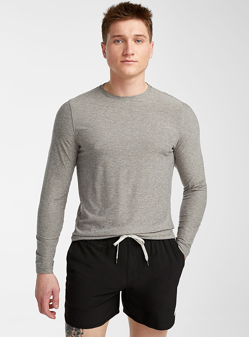 Vuori Light Grey Strato ultra-soft long-sleeve T-shirt for men