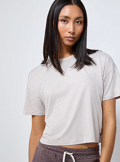 Energy cropped cami | Vuori | Sport t-shirt for women | Simons