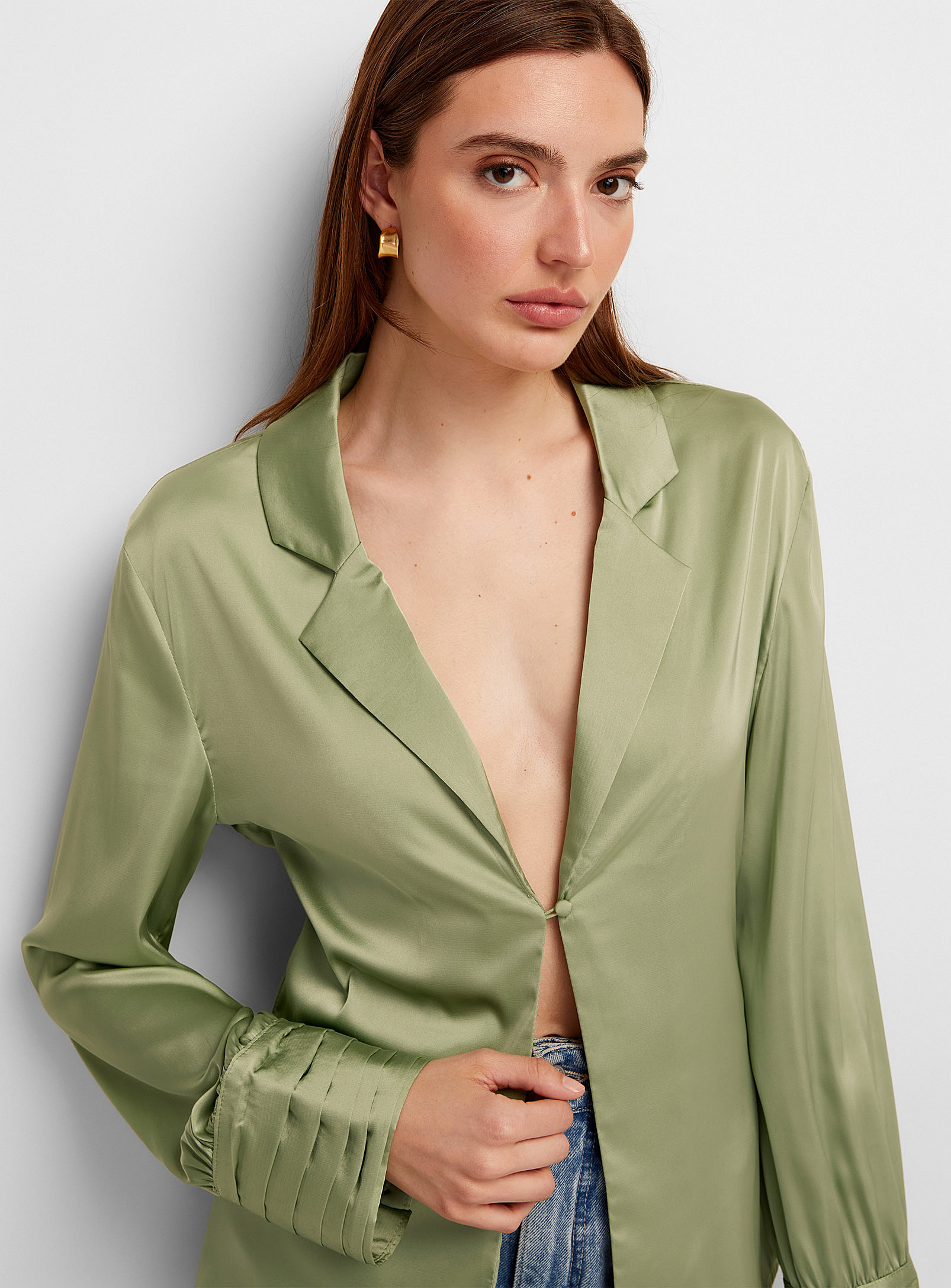 Icone Pleated Cuffs Notch-collar Satiny Blouse In Mint/pistachio Green