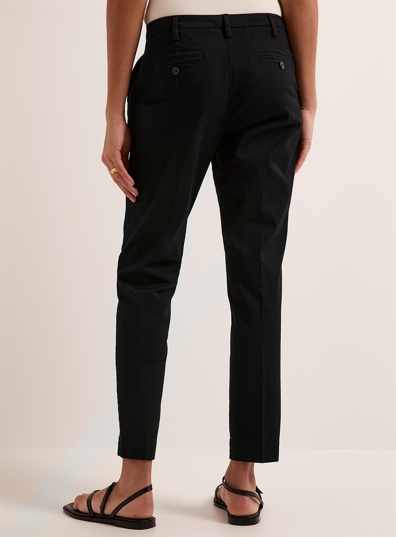 Sisley - Le pantalon chino extensible coupe étroite