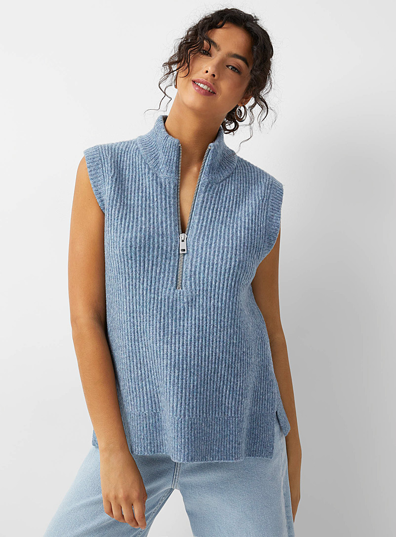 Icône Baby Blue Zip neck ribbed sweater vest for women