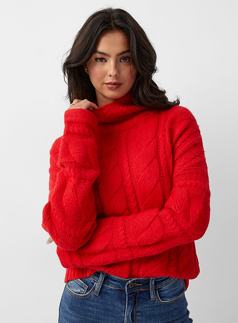 Icône Ruby Red Cable-knit turtleneck sweater for women