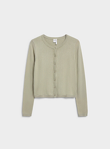 Twik: Le cardigan fin tricot et petits boutons Vert assorti pour femme