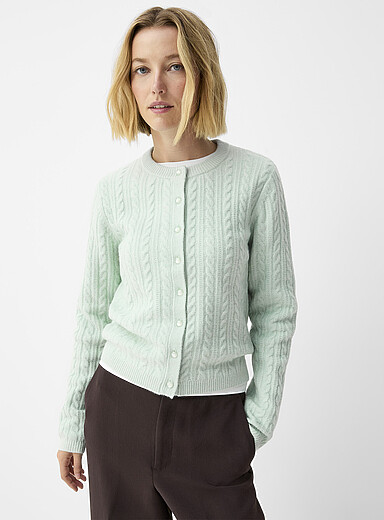 Contemporaine: Le cardigan c&acirc;bles torsad&eacute;s boutons perl&eacute;s Vert menthe pour femme