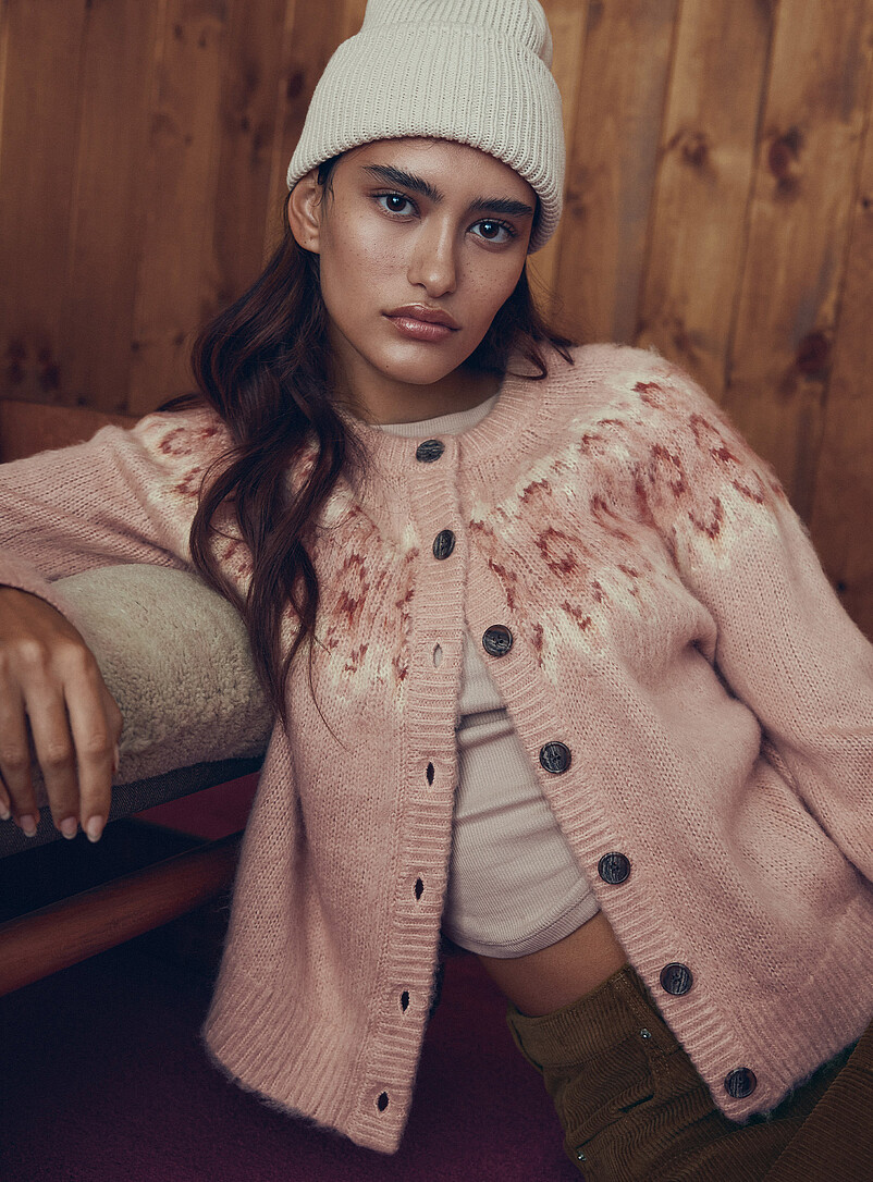 Striped & Patterned Sweaters for Women | Simons Canada