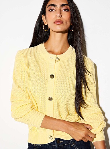 Embossed golden buttons shaker-rib cardigan