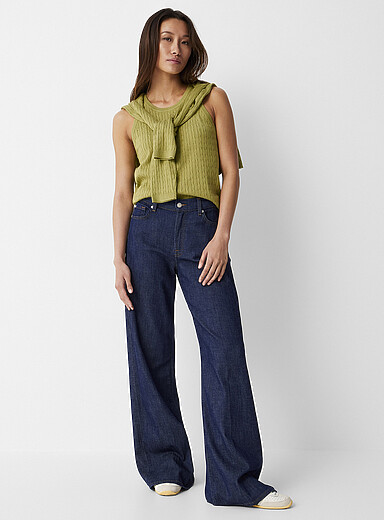 La camisole tricot fluide c&acirc;bles torsad&eacute;s