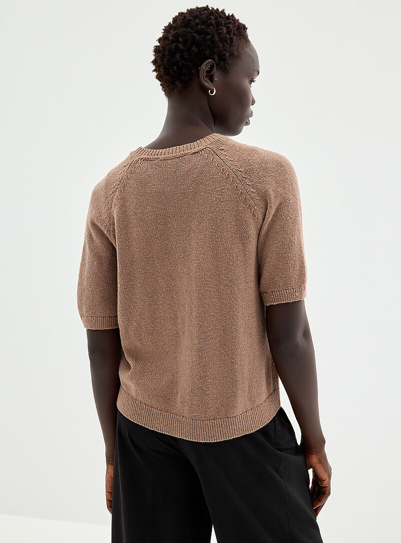 Contemporaine: Le cardigan c&ocirc;tes perl&eacute;es manches courtes raglan Blanc cass&eacute; pour femme