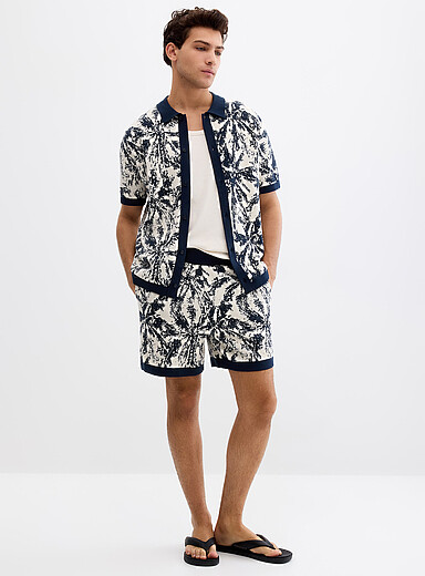 Abstract jacquard knit short <b>Inseam: 6" (15.5 cm)</b>