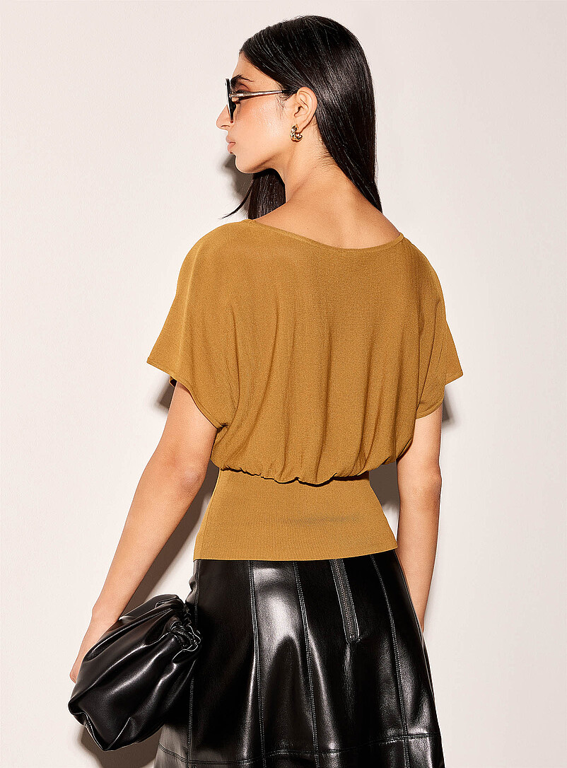 Ic&ocirc;ne Black Fitted-waist cap-sleeve sweater for women