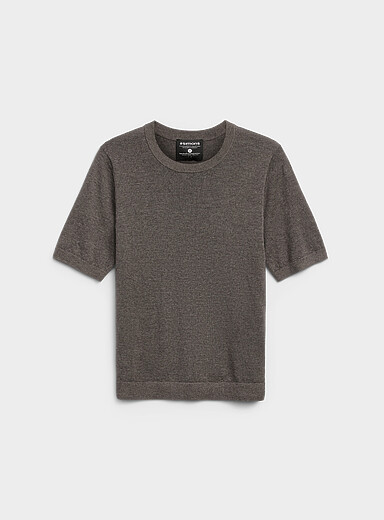 Short-sleeve crew-neck merino wool sweater