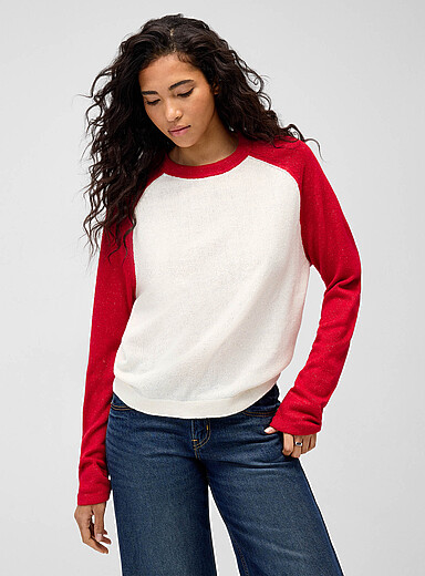 Two-tone raglan-sleeve sweater