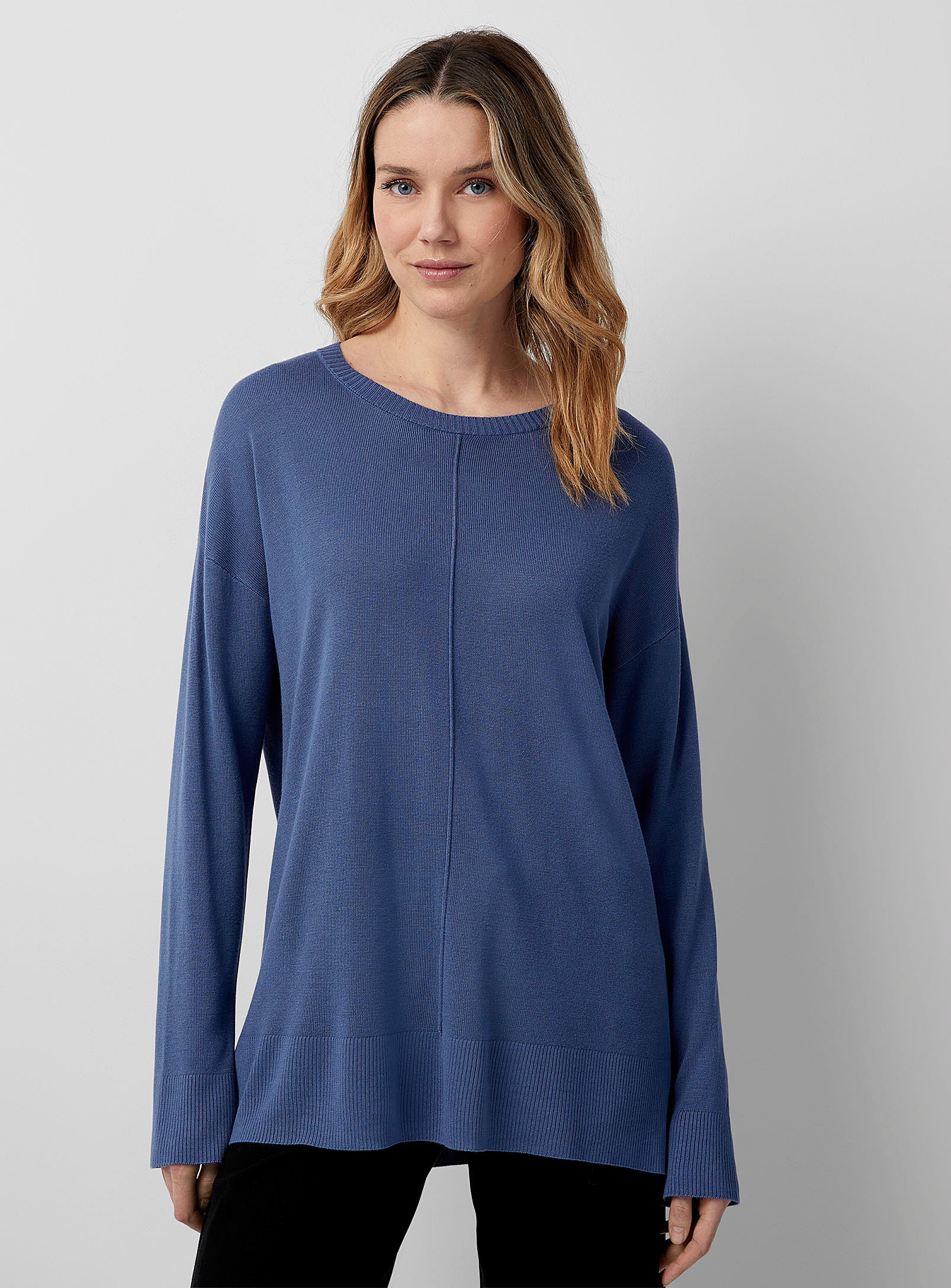 Contemporaine Embossed Seam Flowy Sweater In Dark Blue