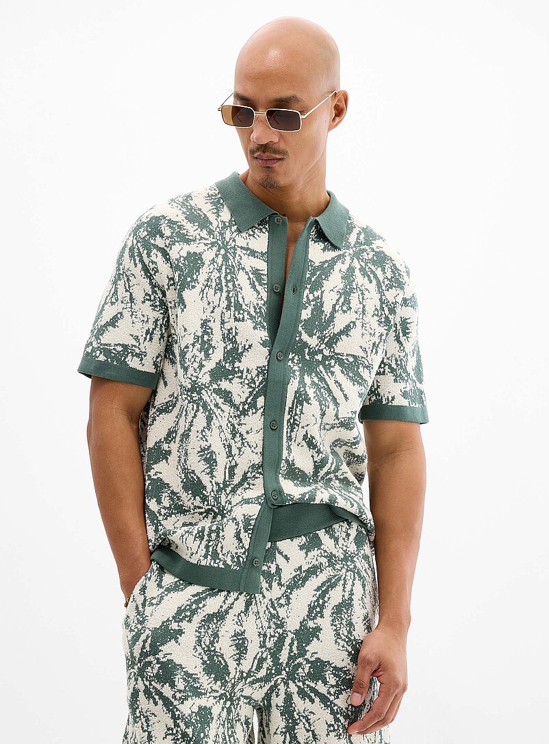 Abstract jacquard knit polo-collar cardigan product image (primary)