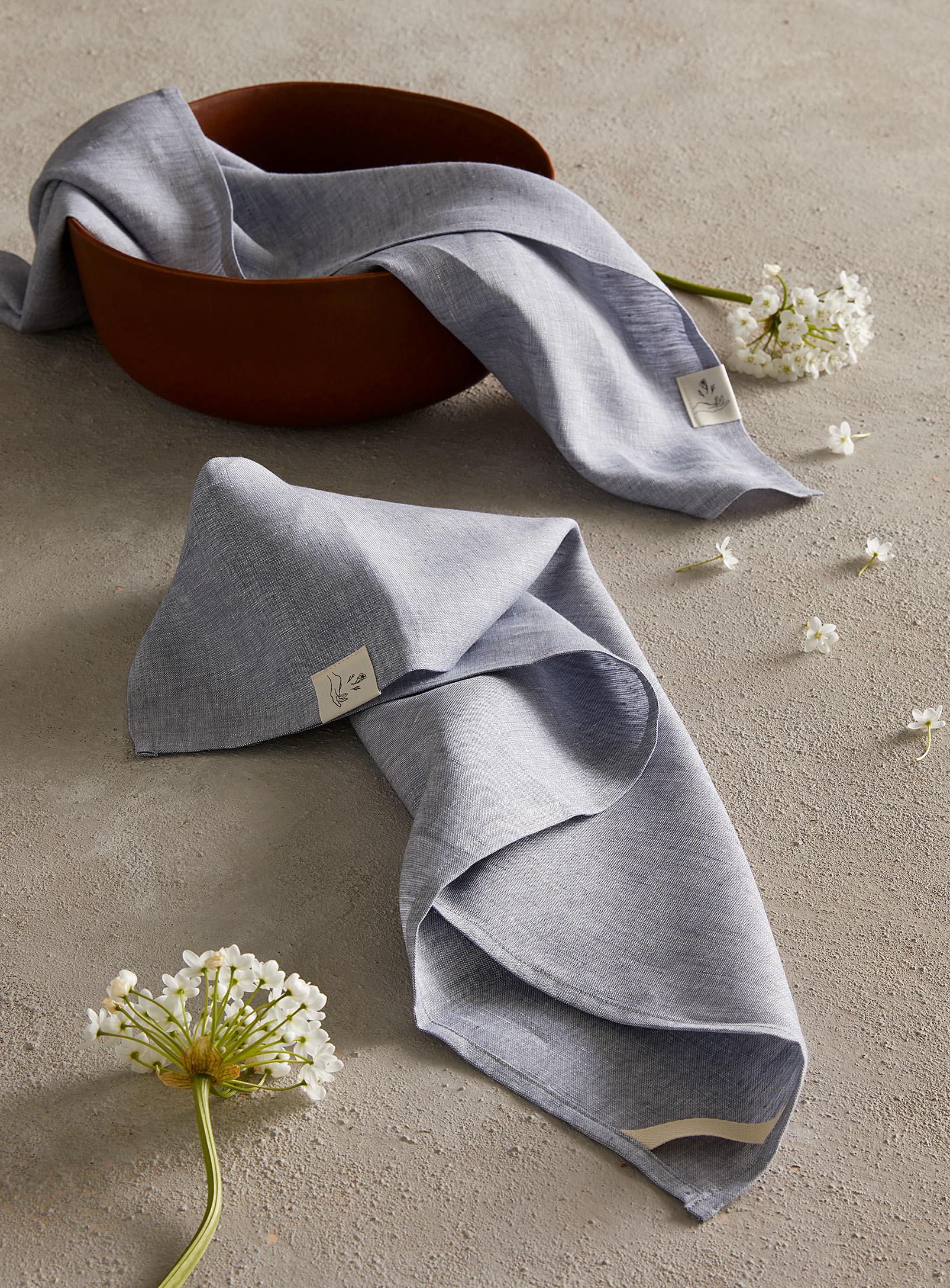 Confetti Mill Natural Linen Tea Towels Set Of 2 In Baby Blue