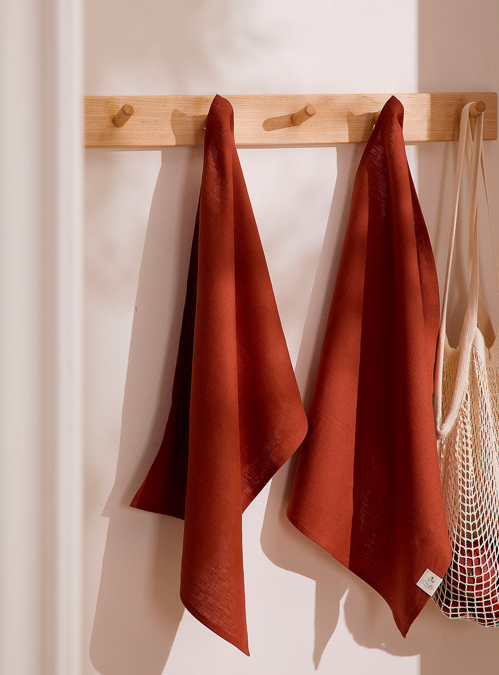 Confetti Mill Natural Linen Tea Towels Set Of 2 In Red