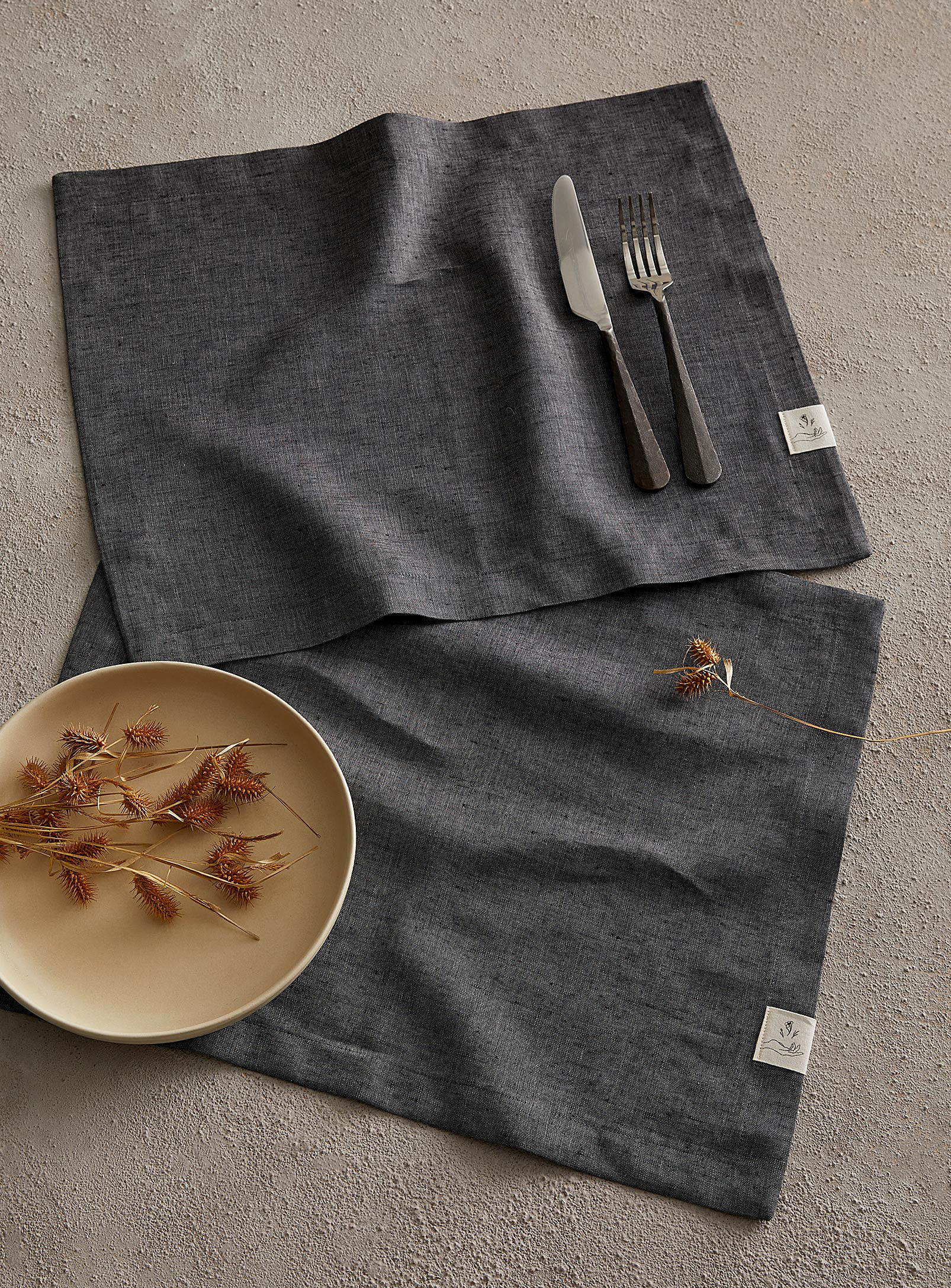 Confetti Mill Natural Linen Placemats Set Of 2 In Dark Grey