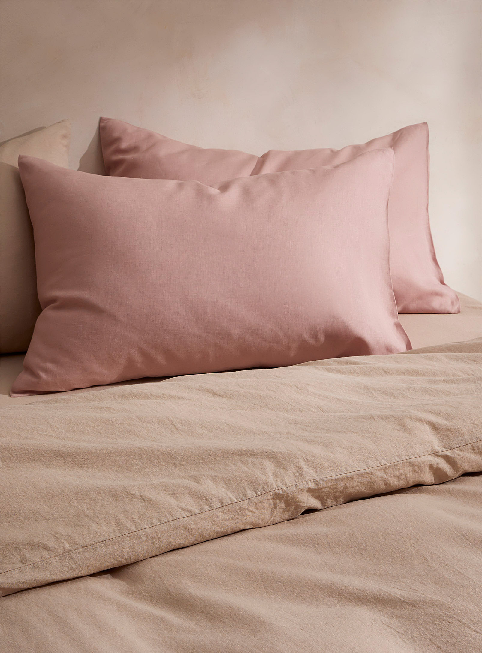 Confetti Mill Pure Linen Pillow Cases Set Of 2 In Dusky Pink