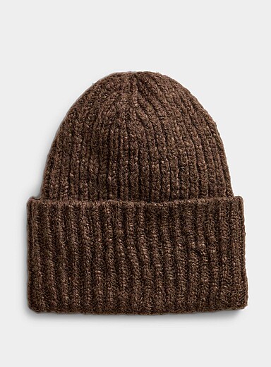 Ribbed chunky knit tuque <b>Exclusive collection from Italy</b>