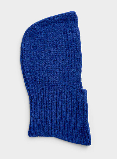 La cagoule tricot gaufr&eacute; duveteux