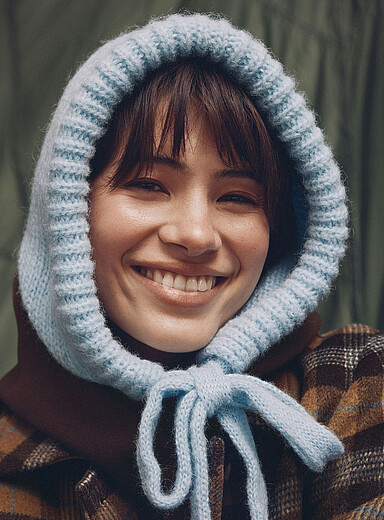 Alpaca-blend bonnet <b>Exclusive collection from Italy</b>