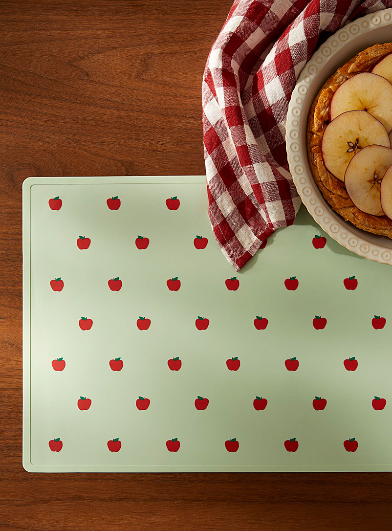 Simons Maison Patterned Green Red apples silicone placemat