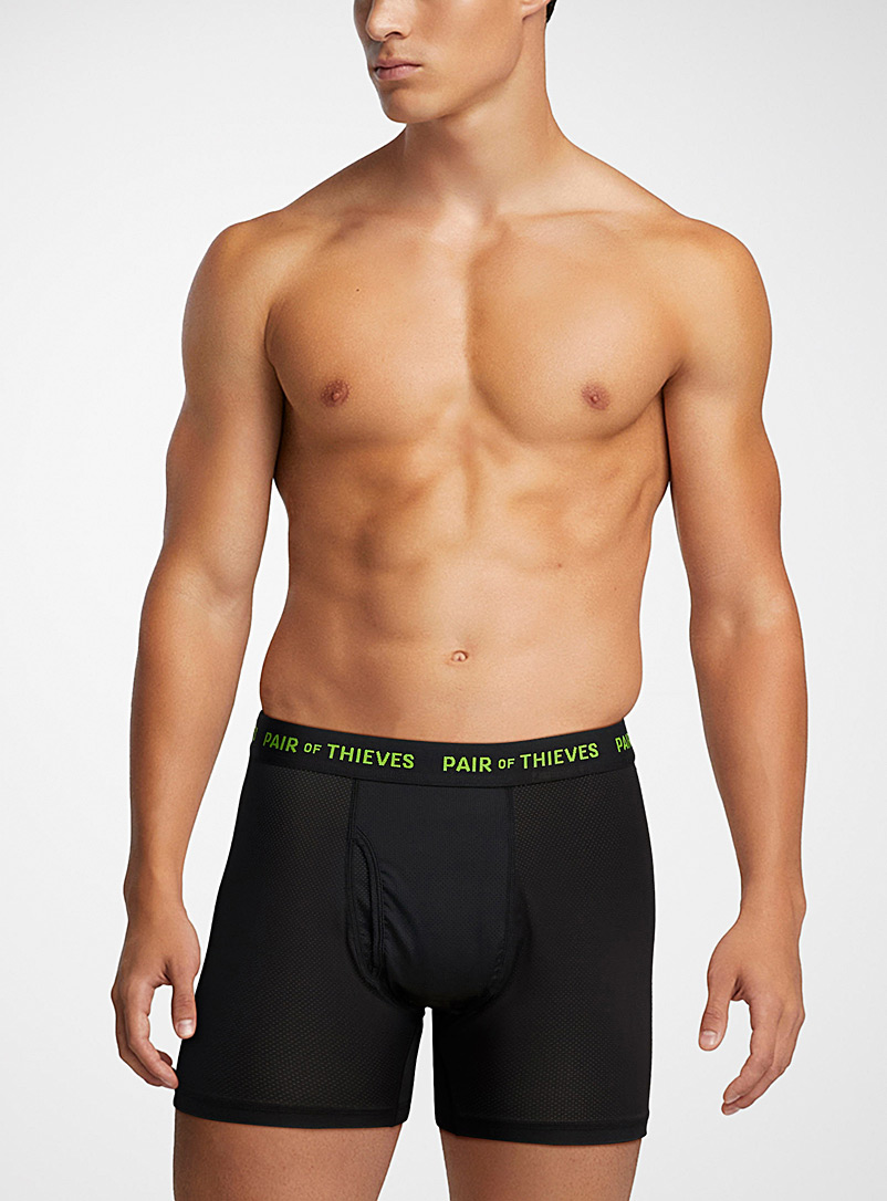 https://imagescdn.simons.ca/images/16978-23311-1-A1_2/micro-dotwork-solid-boxer-brief.jpg?__=7