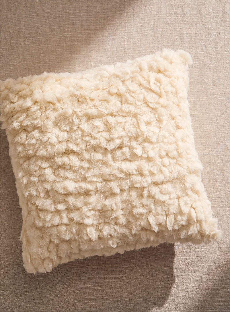 Simons Maison Ivory White Wool tufts cushion 50 x 50 cm