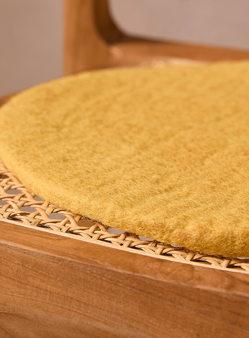 Simons Maison: Le coussin de chaise en laine 35 cm de diam&egrave;tre Jaune dor&eacute;