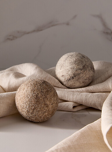 Natural wool drying balls Set of 2