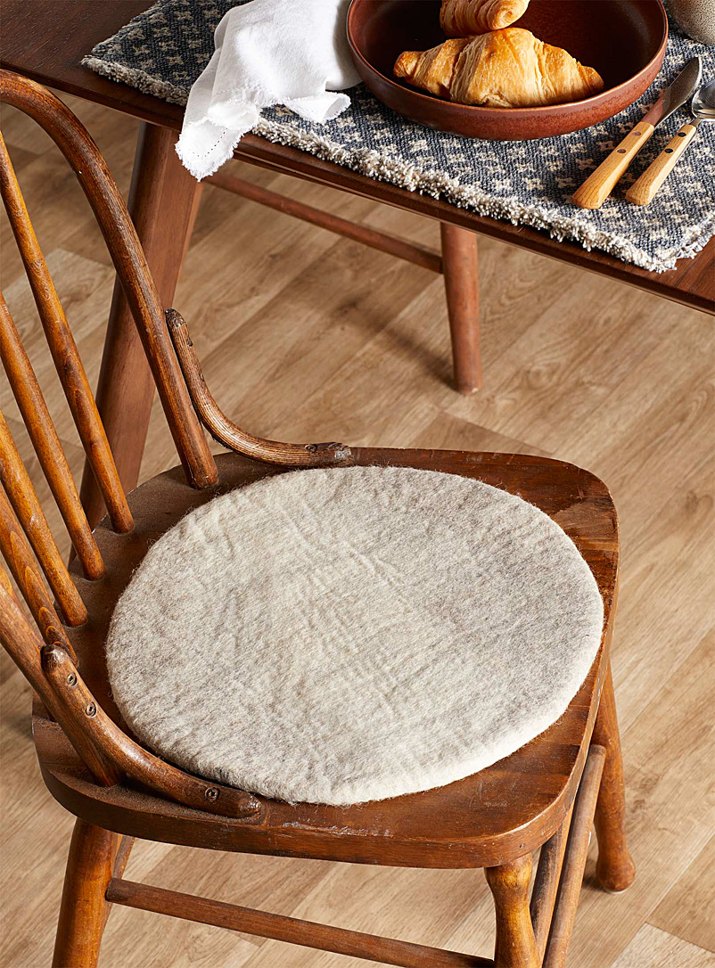 Le coussin de chaise équitable ombré crème en laine 35 cm