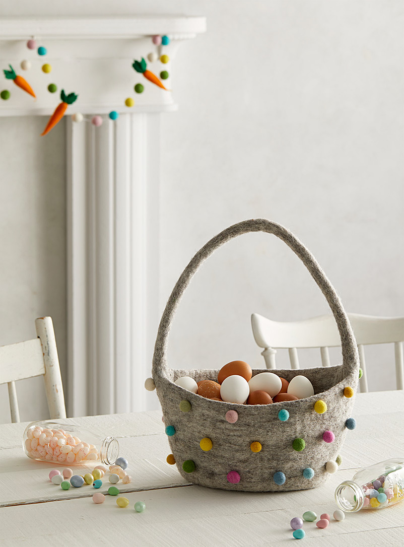 Simons Maison Assorted Egg hunt felted basket