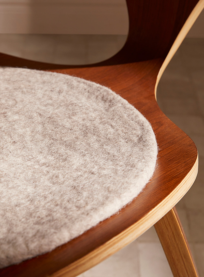 Wool chair cushion 35 cm in diameter product image 2
