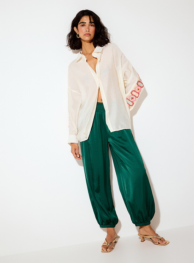 Ic&ocirc;ne Off White Colourful embroidered-back loose shirt for women