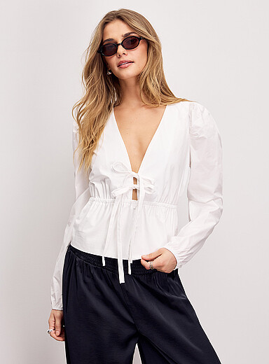 La blouse V plongeant taille &agrave; nouer popeline
