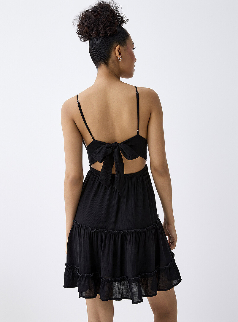 Twik: La robe crochet floral Noir pour femme