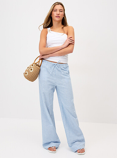 Le pantalon large ray&eacute;