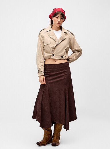 Twik: Le trench court ballon Sable pour femme