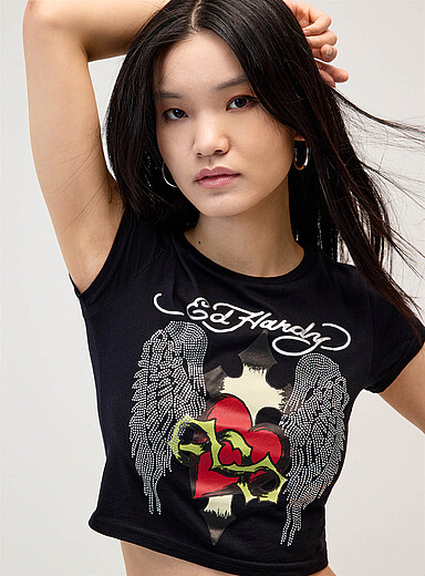 Le t-shirt mini c&oelig;ur ail&eacute;