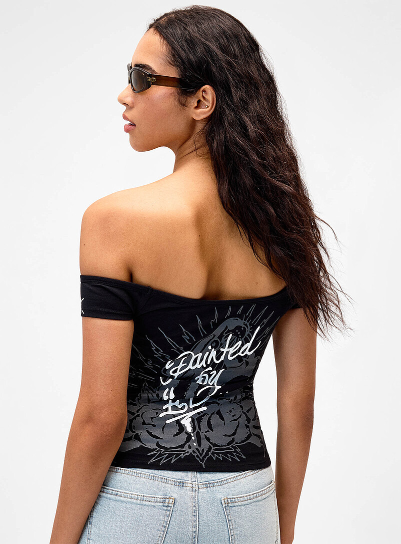 Panther open neckline fitted T-shirt product image 2