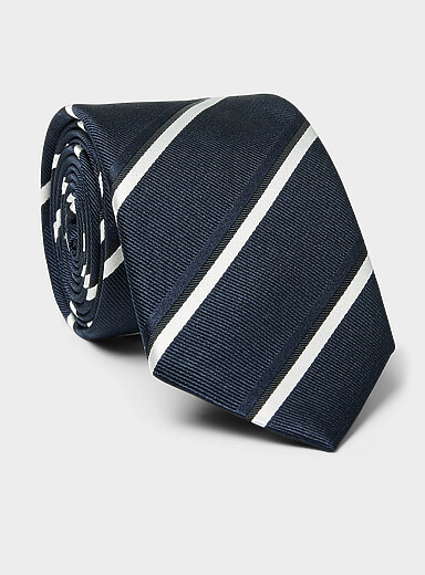 Silk pattern tie