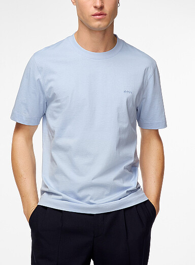 Le t-shirt essentiel logo ton sur ton